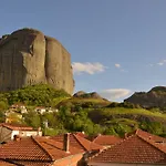 Lithos Konukevi