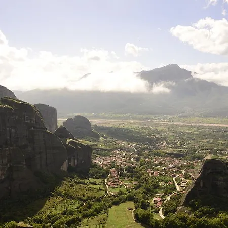 Lithos 게스트하우스 칼람파카